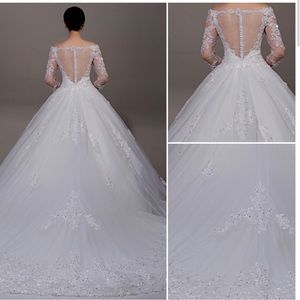 Wedding dress. Veaul Brand.